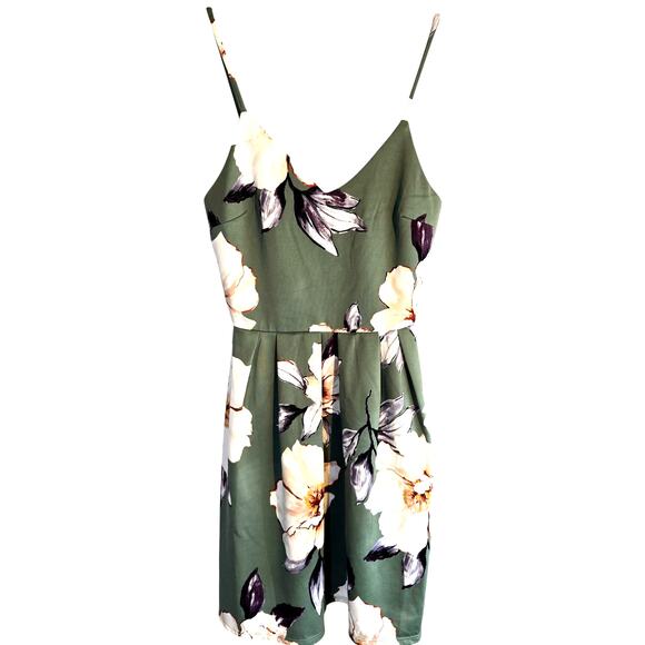 Monteau Small Women's Sleeveless Green Floral Sun Dress Miss Size 4 6 S - Picture 3 of 6